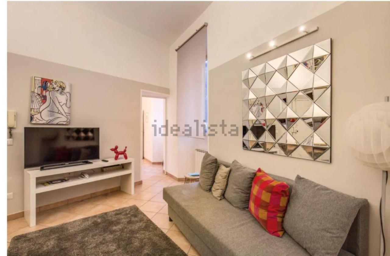 Easy Life Campo De' Fiori Apartment Rome Bagian luar foto